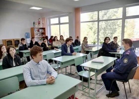 Поступить после 9 класса в ульяновске. Криминалист после 9 класса. ульяновск колледжи после 9. институты ульяновска после 11 класса. университет пдн ульяновск после 9.