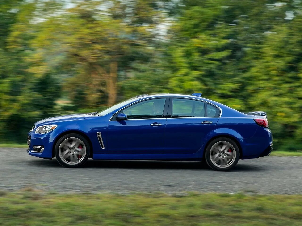 Сс 2015. 2016 Chevrolet SS. Chevrolet SS sedan 2017. Шевроле SS 2015. Chevrolet SS 2016 sedan.