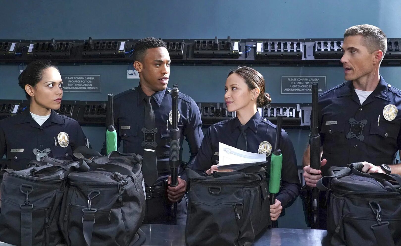 Дата выхода новобранец 6. The rookie сериал. новичок &quot;the rookie&quot;. новичок / новобранец / the rookie. сериал новичок 1 сезон.