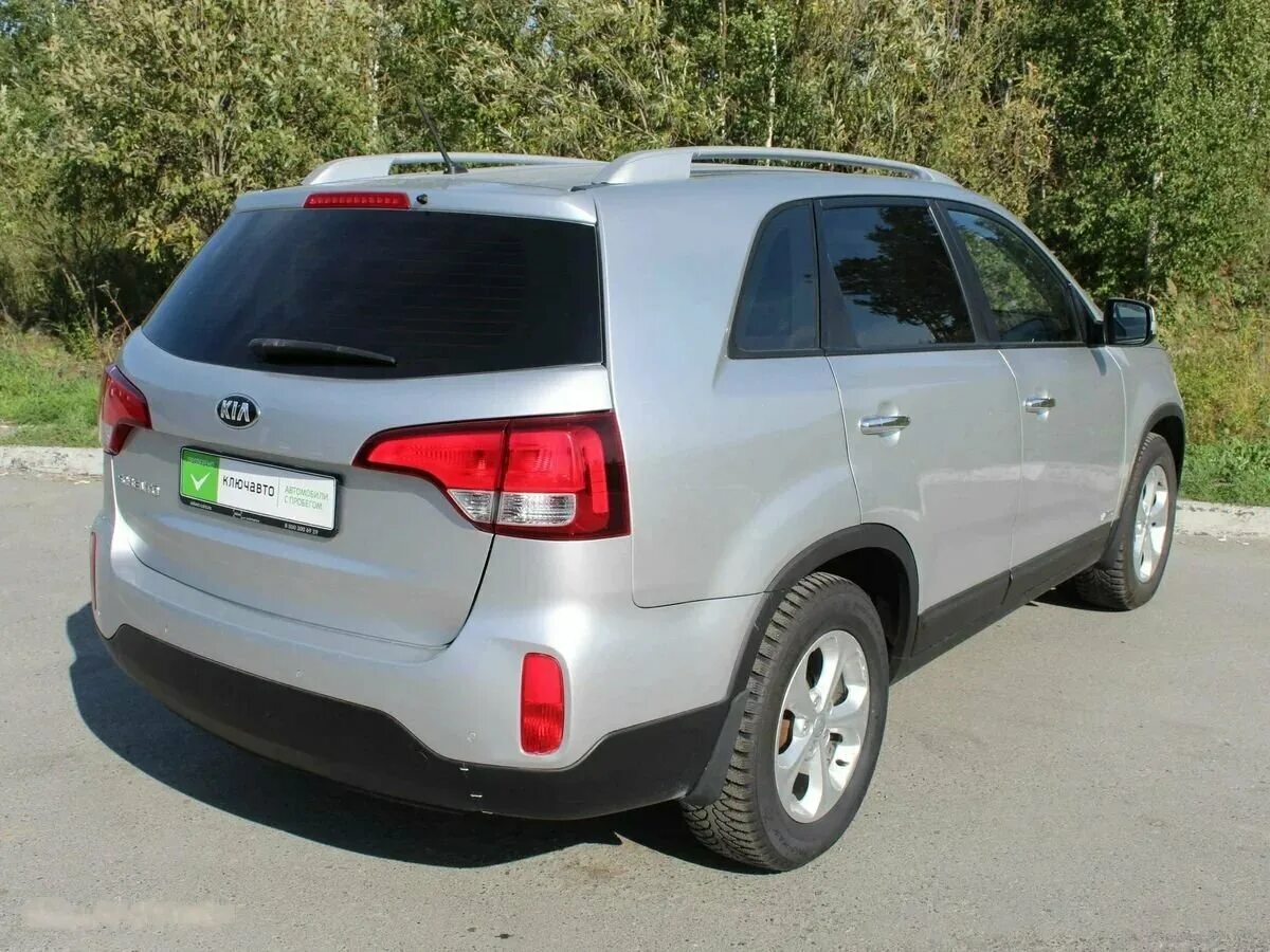 Kia sorento ii 2. Соренто 2 рестайлинг размеры. Соренто 2 рестайлинг размеры. Габариты киа соренто 2012. Габариты киа соренто 2012.