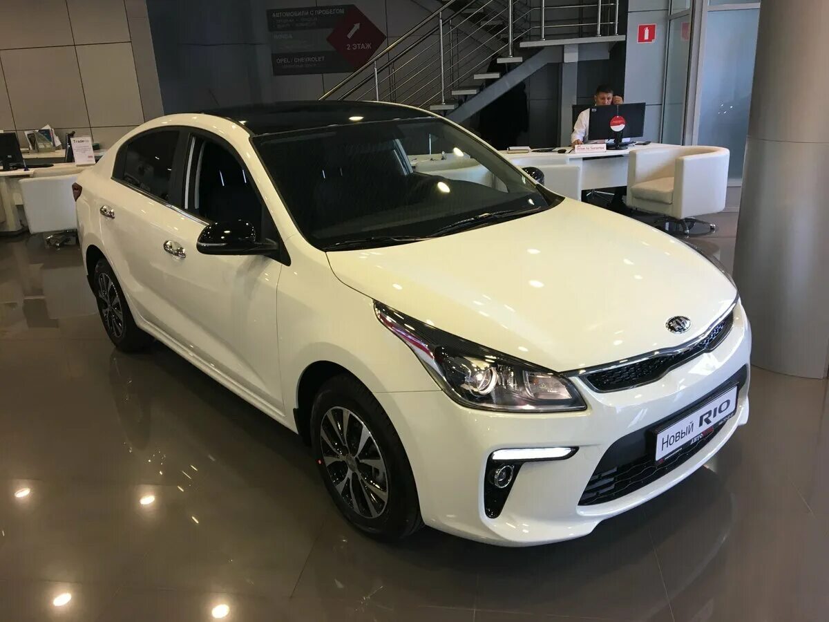 Кия рестайлинг. Kia rio 2025 белая. киа рио 2025 белая люкс. kia rio prestige 2019 белый. киа рио 4 рестайлинг premium белый.