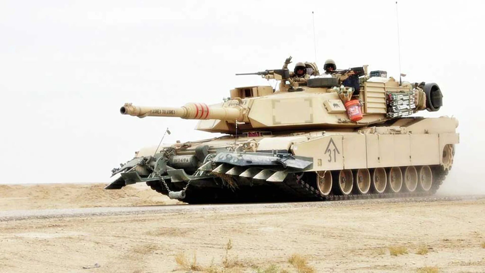 Про танки абрамс. Танк м1 Абрамс. Танки m1 Abrams. М1а1 Абрамс с тралом. Танка m1 Abrams.