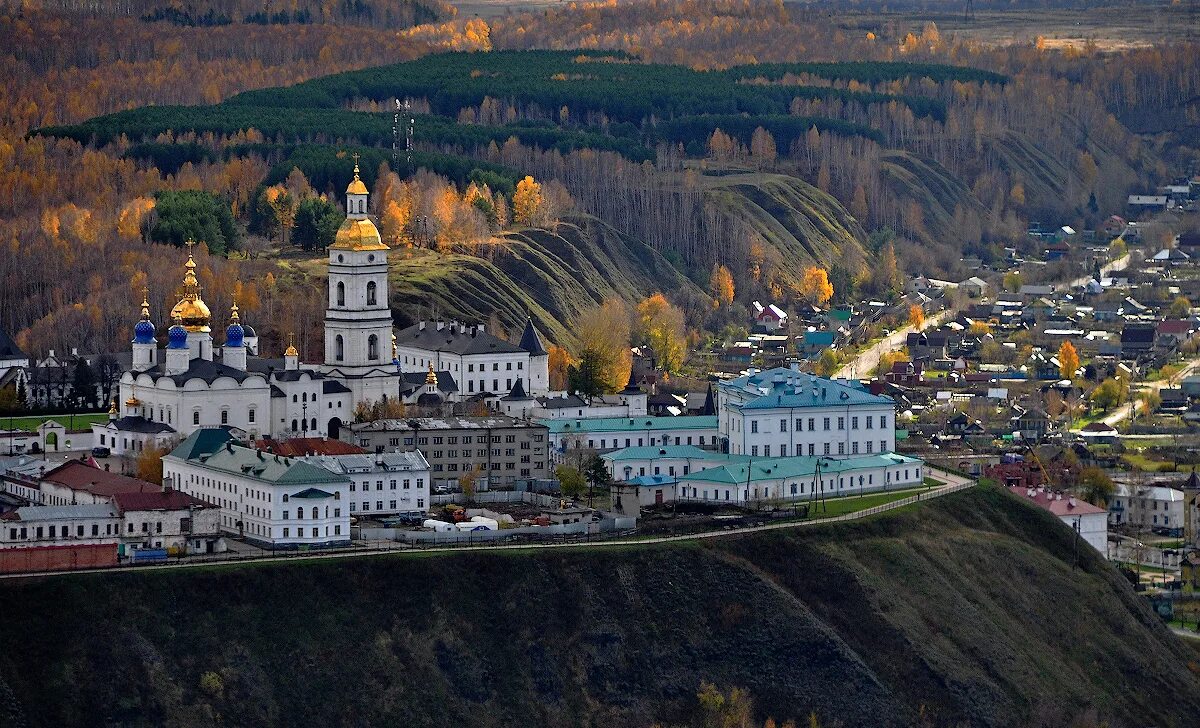 Тобольск куда сходить. Абалак тобольский кремль. тобольский кремль тюменская область. тобольск столица сибири. тобольск холмы.