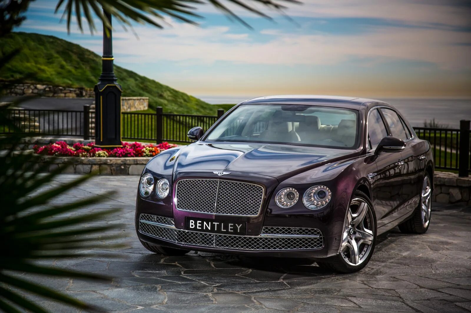 Bentley Flying Spur. Бентли Flying Spur. Bentley Flying Spur 2016. Bentley Flying Spur w12 2021.