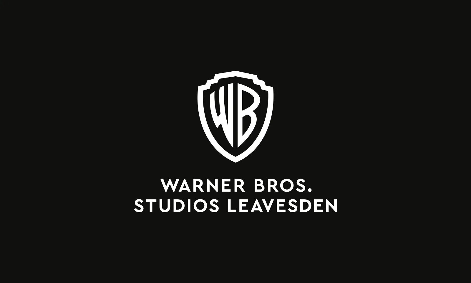 Варнер. Warner brothers 1923. Warner brothers 1927. Логотип ворнер БРОС 1925. Ворнер бразерс 20 век.