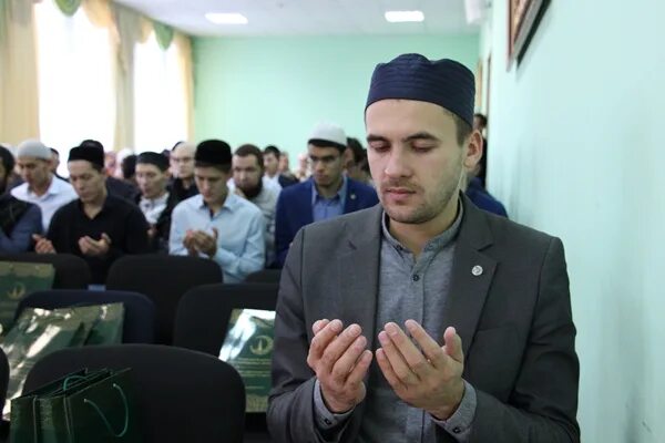 хазрат хайруллин. муфтий хайруллин. рустам хазрат хайруллин. рустам хазрат хайруллин казань. рустем хазрат хайруллин.