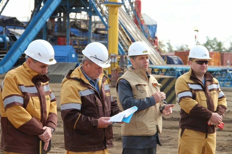 Логотип для компании гольфстрим. Гольфстрим охранные системы логотип. Herrenknecht 250. Буровая компания гольфстрим альметьевск. Буровая компания гольфстрим альметьевск.