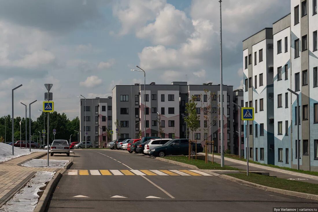 Белгород как живут люди сейчас. Микрорайон новая жизнь белгород. белгород хрущевка. новая жизнь белгород фото. дом глаголева белгород.