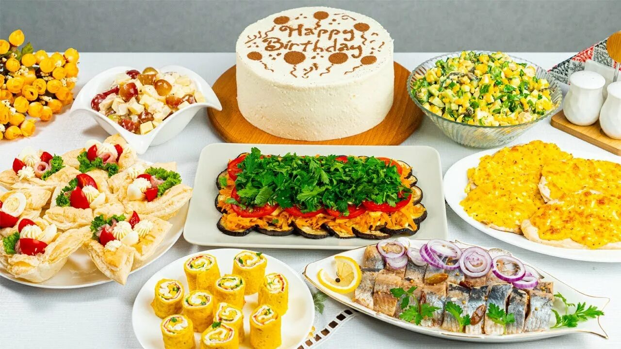 8 блюд на стол. Праздничный стол на новый год за 1000 рублей. Меню из 8 блюд. Блюда на юбилей. Меню на день рождения.