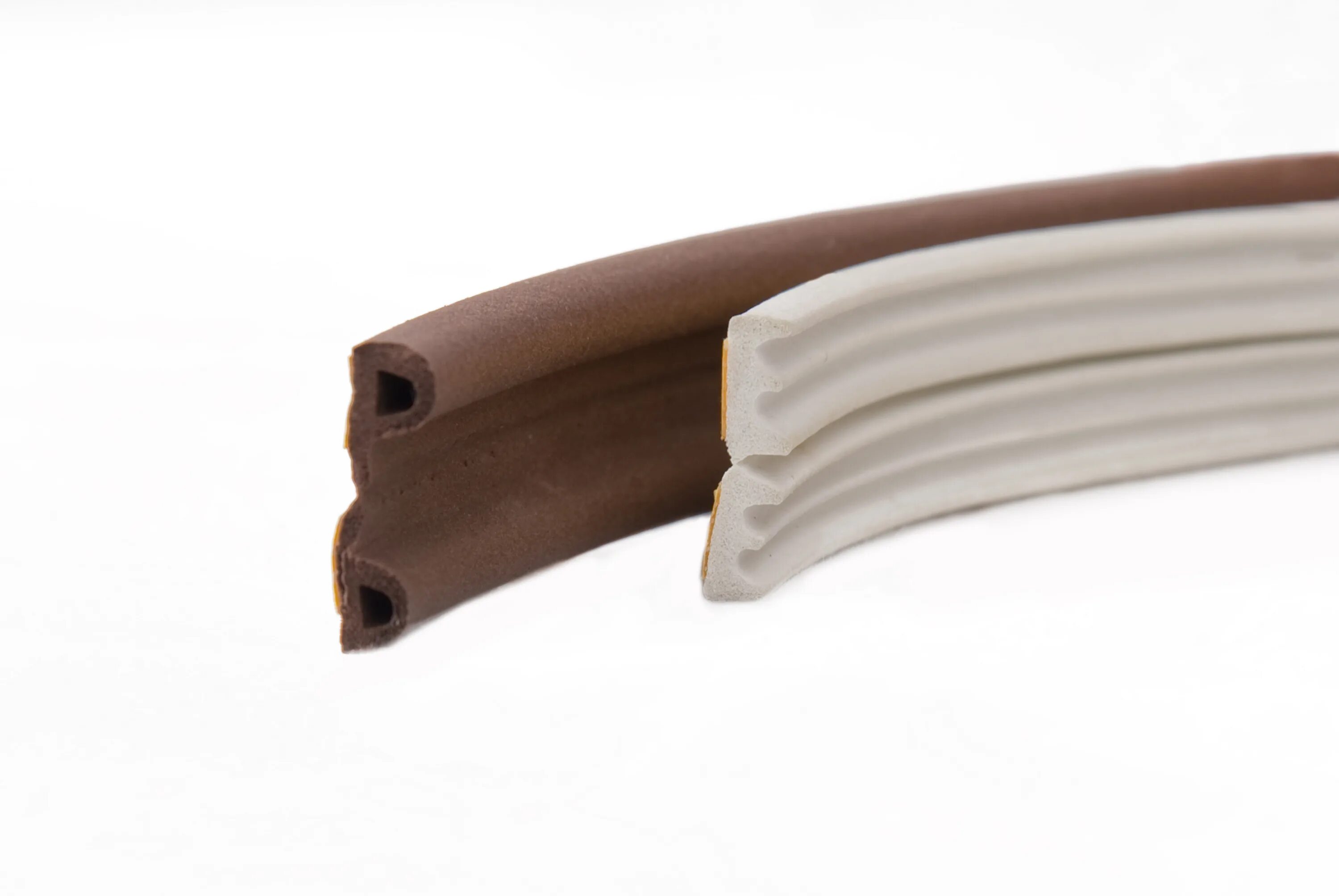 Уплотнитель тип d коричневый (2х50м). Уплотнитель, cyclon промышленный, d-профиль, 15*21/50м. Уплотнитель шлегель в образный. 024 дверной уплотнитель. Уплотнитель резиновый тпу-004мм.
