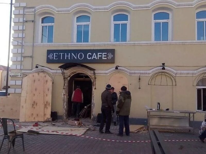 Газ улан удэ. Взрыв кафе этно вс Улан-Удэ. Кафе Орда в Улан-Удэ крыльцо. Кафе взрыв название.