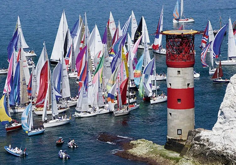 Race island. Round the Island Race. Sailing Island. Cowes in uk. Super Sides Island Race.