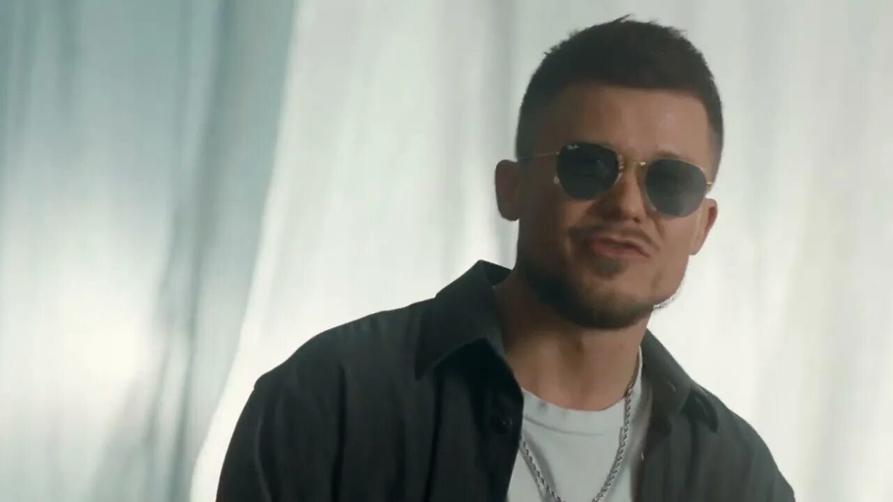 Mavik алешка. Прощай алешка клип. Mavik алешка. Galibri mavik прощай алёшка девушка. Девчонка из клипа прощай алешка.