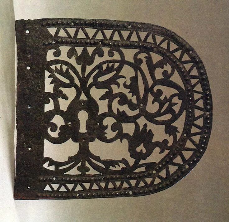 Изготовление изделий в технике просечного металла. Просечное железо Великий Устюг. Просечное железо. Изделия из просечного металла. Просечное Узорное железо.