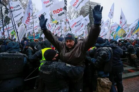 Хотели прорваться