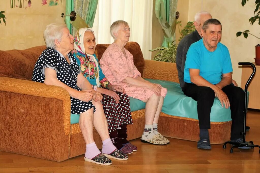 Пансионат для пожилых людей в подмосковье. Пансионат для пожилых. Мирника дом престарелых. Пансионат для пожилых. Частный дом для пожилых.