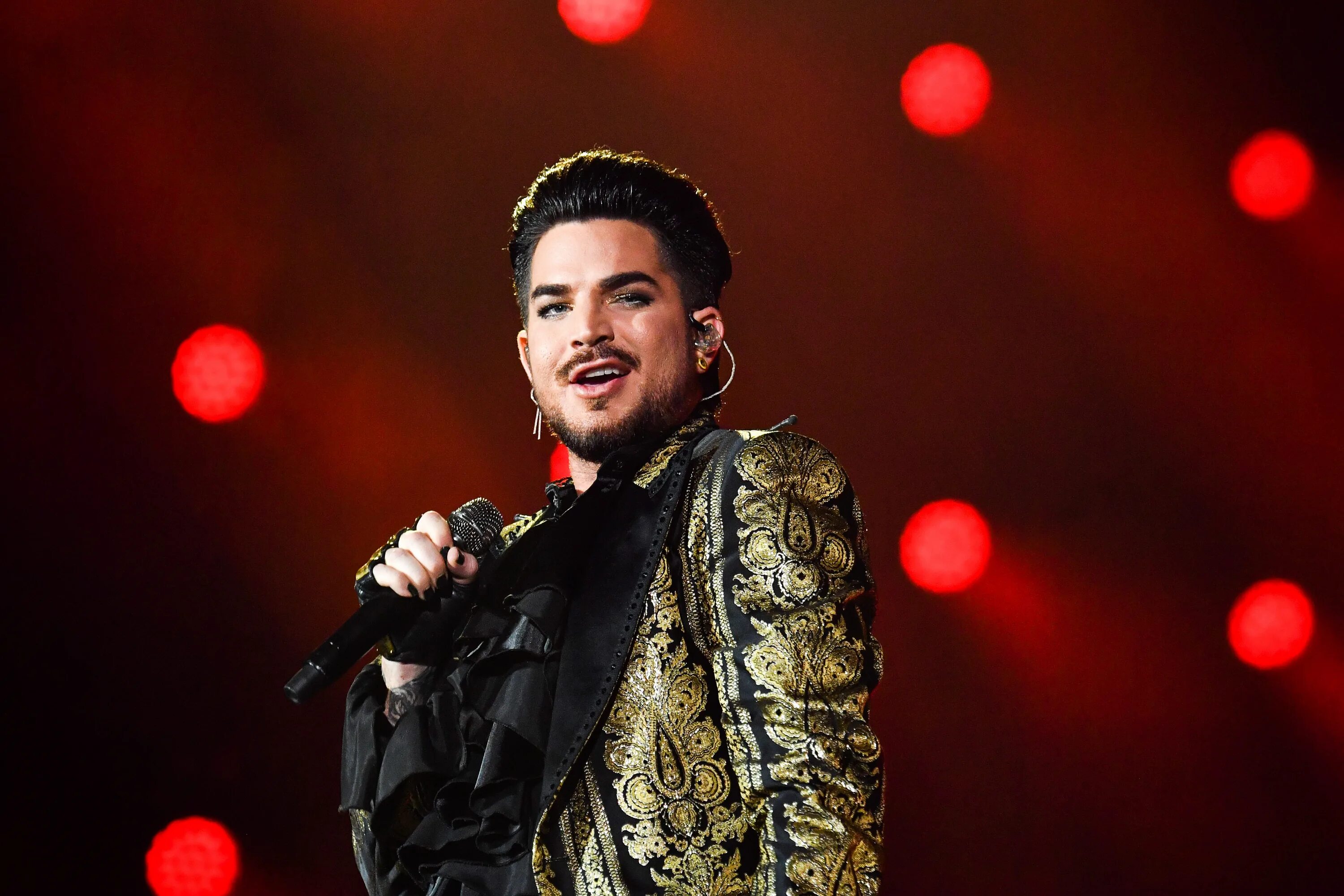 Adam Lambert 2022. Adam Lambert 2020. А дж ламберт