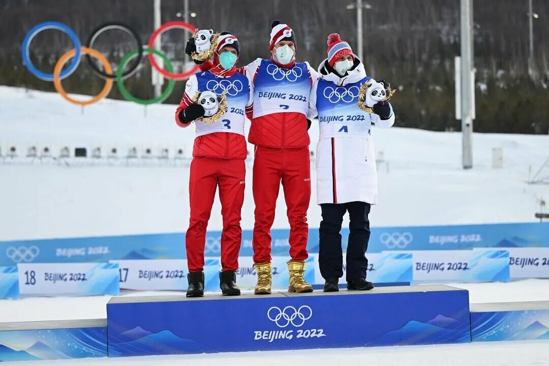 Результаты лыжных гонок сегодня мужчины россия. Большунов Пекин 2022.