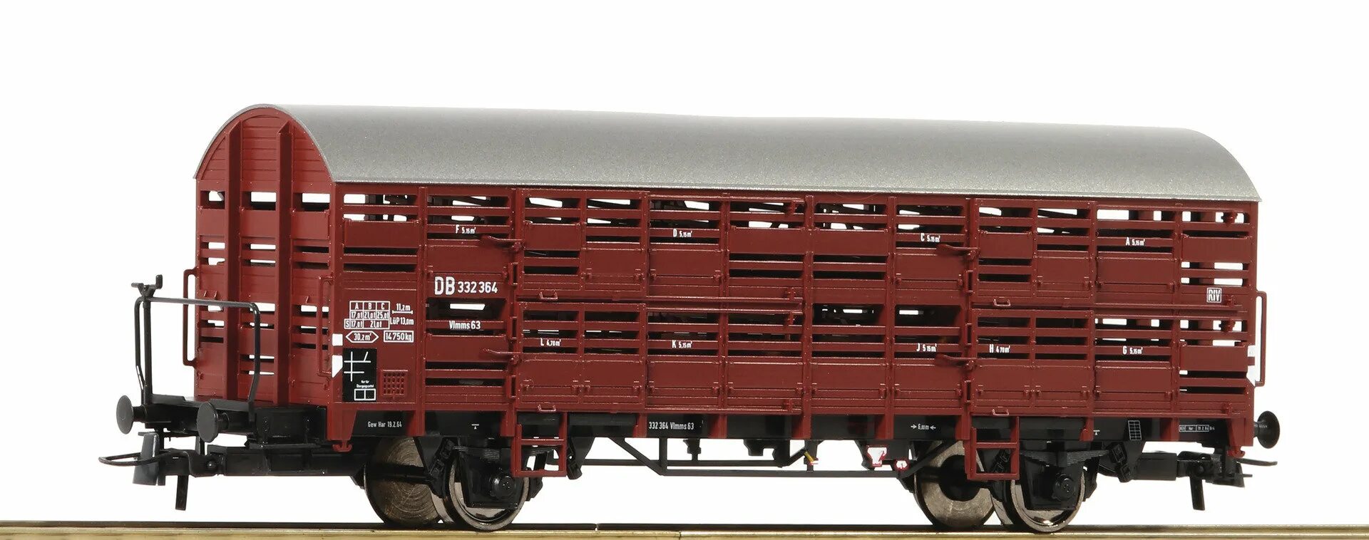 Транспортировка животных железнодорожным транспортом. Выгон скота. Крытый вагон для перевозки скота. В каких вагонах перевозят животных. Вагон для перевозки скота.