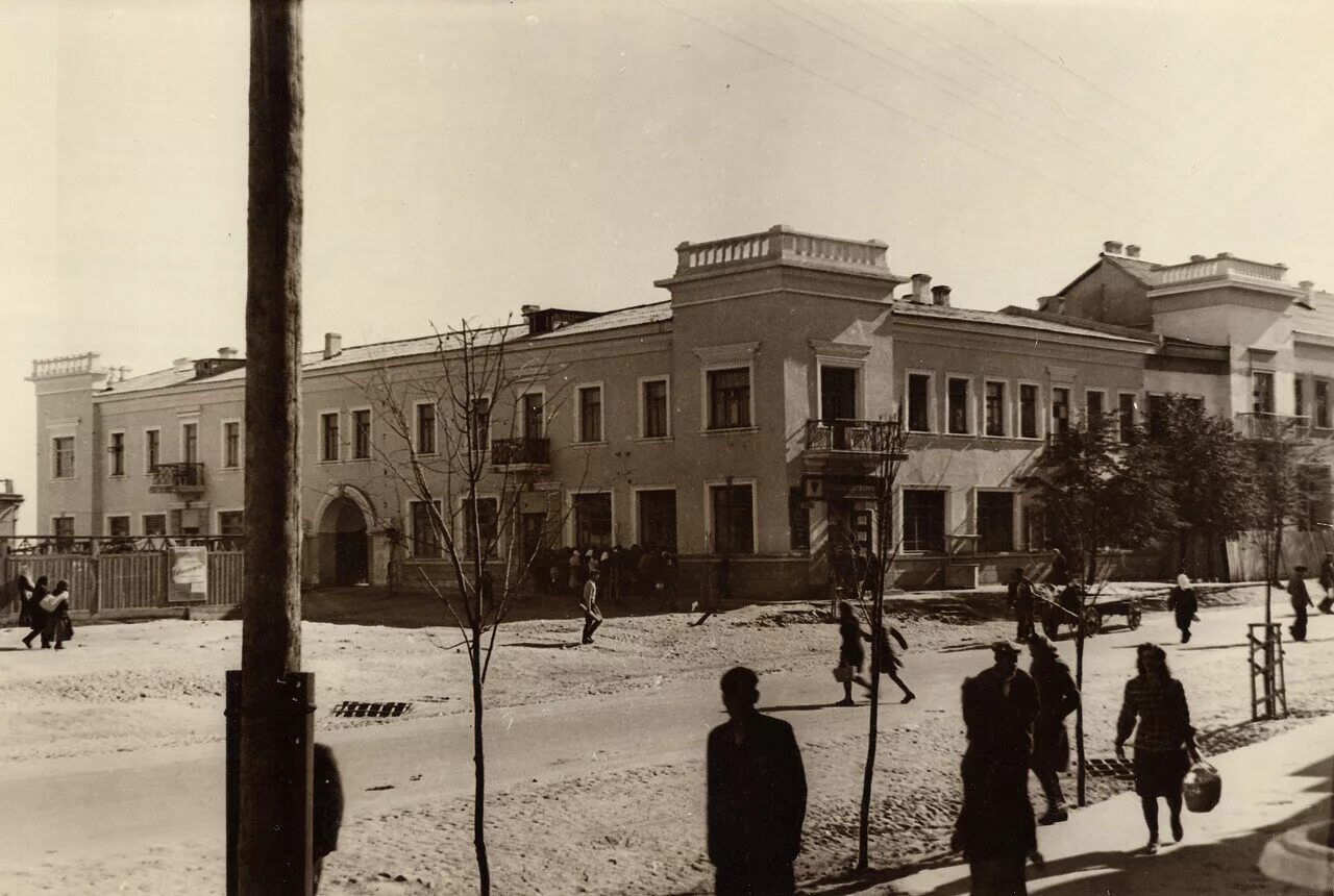 Старый город Брянск. Дореволюционная улица Калинина Брянск. Старый Брянск набережная. Набережная в прошлом Брянск.