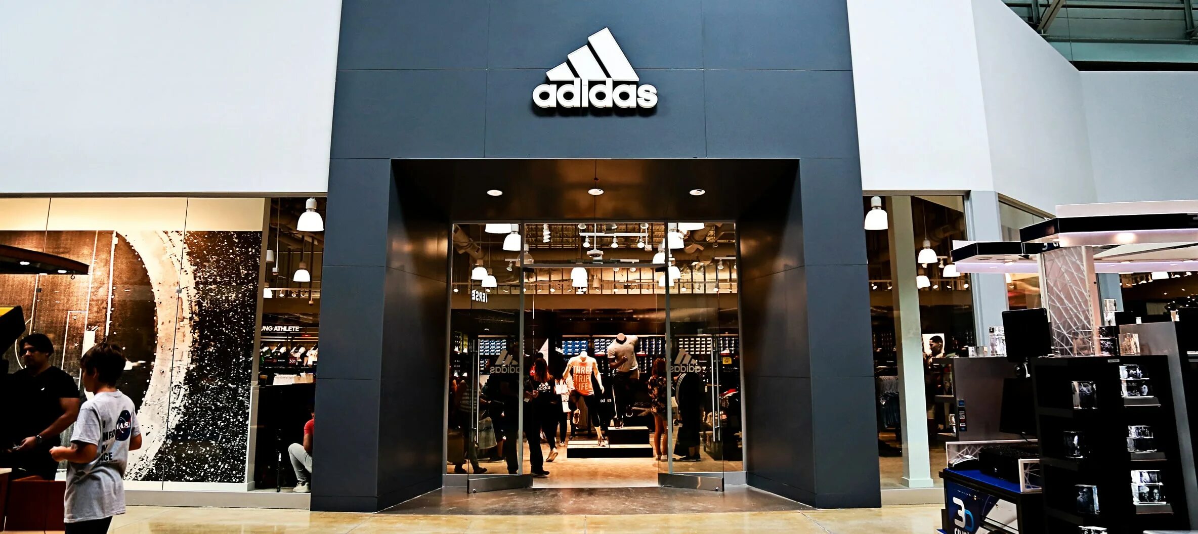 Adidas Store. Adidas Mağazasi. Adidas Factory. Adidas shop. Адидас тц