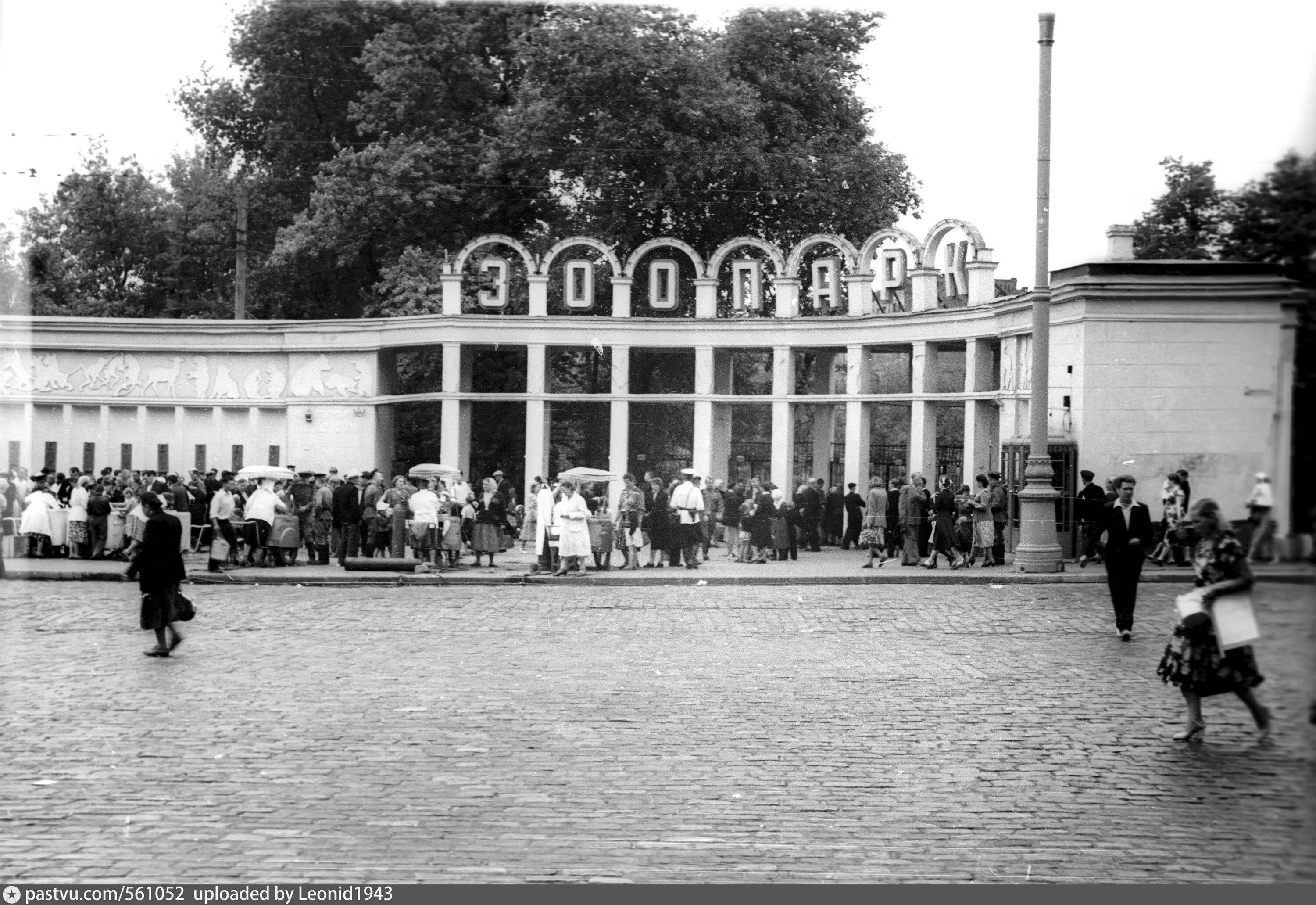 Московский зоопарк 19 век. Московский зоопарк 1864. Московский Зоологический сад 19 век. Московский зоопарк 80е годы. Кто организовал московский зоосад в 19 веке