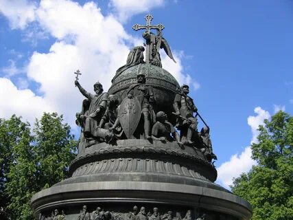 Рюрик памятник тысячелетие