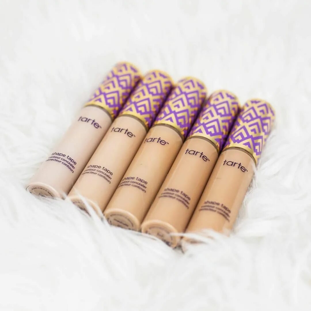 Tart shape tape. Tarte concealer. tarte консилер. tarte cosmetics shape tape contour concealer. тарт консилер оттенки.