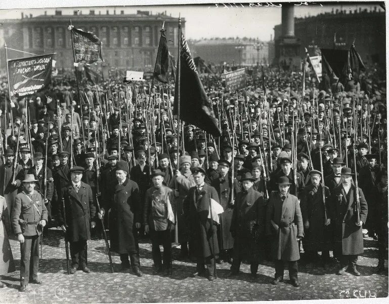 3 ноября 1917 г. Демонстрации 1917 года Февральская революция. Красная гвардия 1917. Февральская революция 1917 Петроград. Красная гвардия 1917 год.