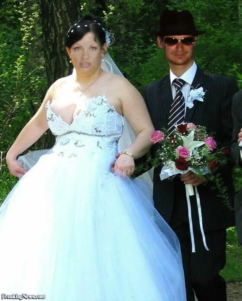 Дебби вуд. Свадьба некрасивых. Некрасивые жених и невеста. Элейн дэвидсон свадьба. Уродливые невесты.