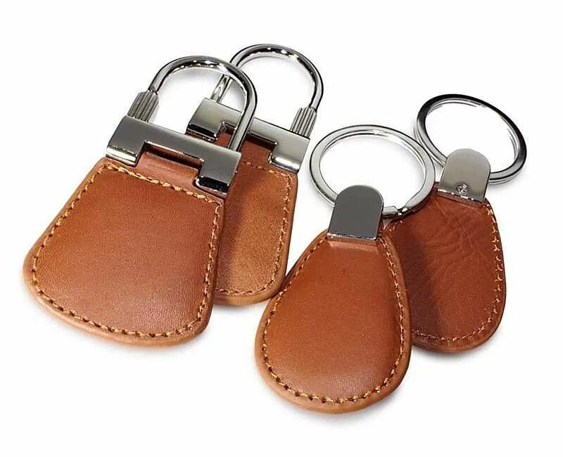 кожаные брелки для ключей. брелок из кожи для авто. брелок из натуральной кожи. брелок натуральная кожа. кожаный брелок.