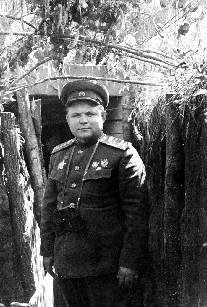 Военачальник командующий 1 украинским фронтом. Ватутин н. ф. (1901-1944).