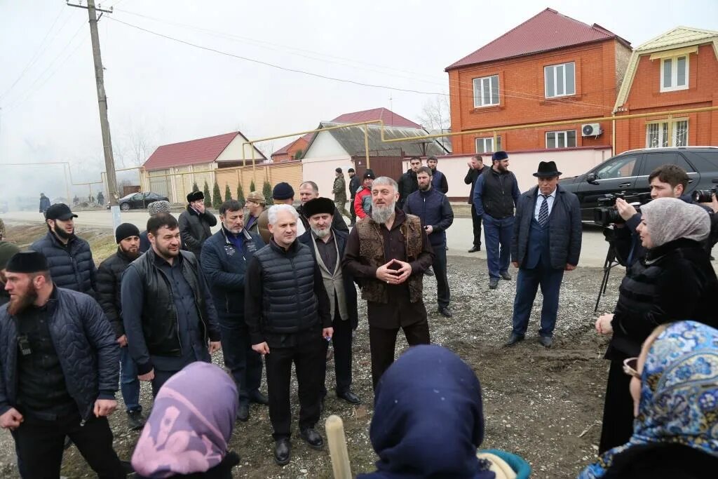 Погода джалка. Село джалка. Чеченская республика село джалка школа. Джалка чечня. Погода в джалке на неделю точный.