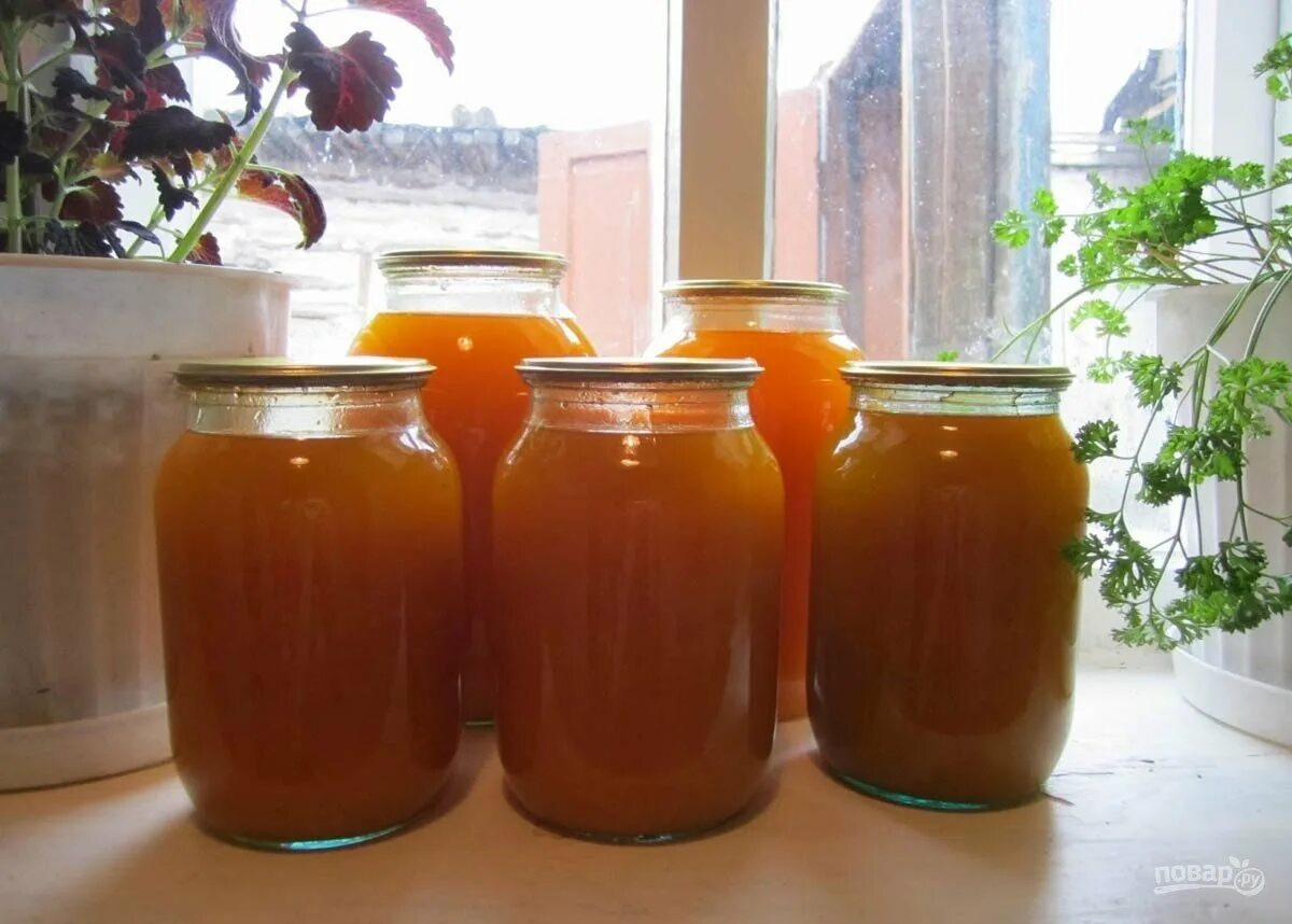 Абрикосовый сок. Помидорный сок на зиму. Сок из абрикосов через соковыжималку. Соки с мякотью на зиму. Сок из тыквы.