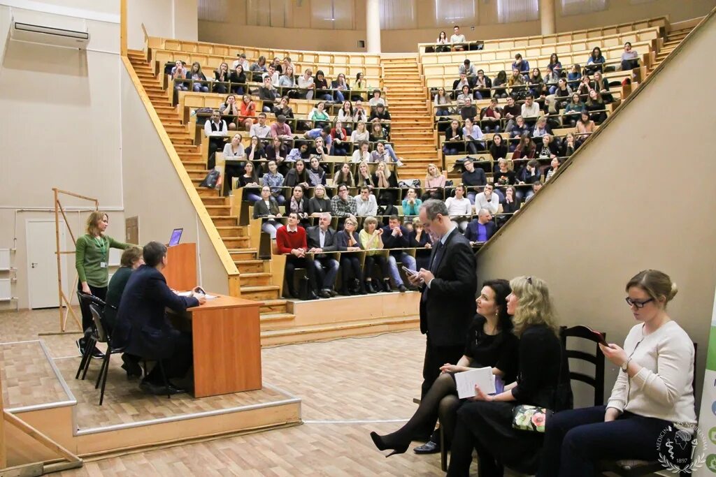 Столовая газпром ямбург. Первый мед лекционный зал. Упаковщик комплектовщик. Вакансии 5 2 спб. Фабрика ригли.