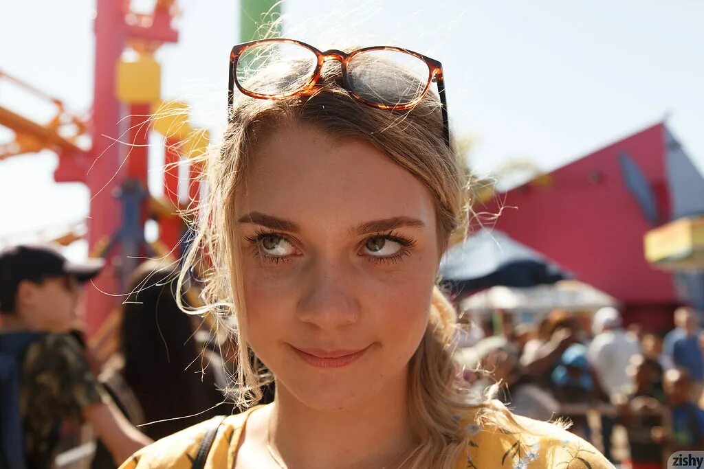 Габби картер. Габби картер. Габби картер 365. Gabbie carter в платье. Gabby carter.