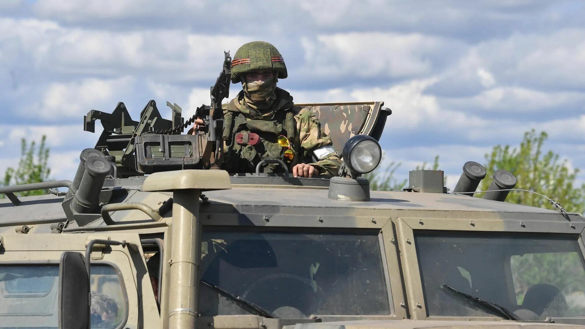 Военные новости харьковское направление. Российские военные. Российские войска. Российские войска на Украине. Американские военные на Украине.