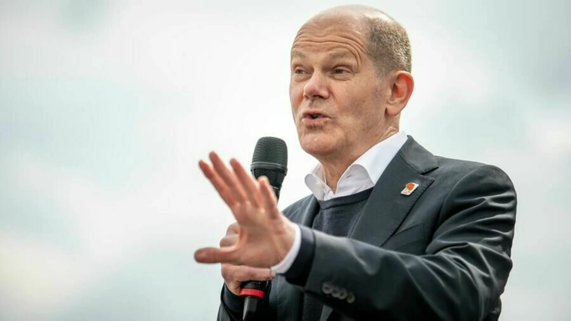 Olaf scholz. Шольц канцлер Германии. Олафа Шольца. Олаф Шольц немецкий политик. Шольц хохочет.