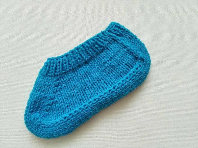 мужские следки на двух. следки на двух спицах 39 размер. следки тапочки марина курцева. тапочки следки четвертушки. следки спицами без шва.