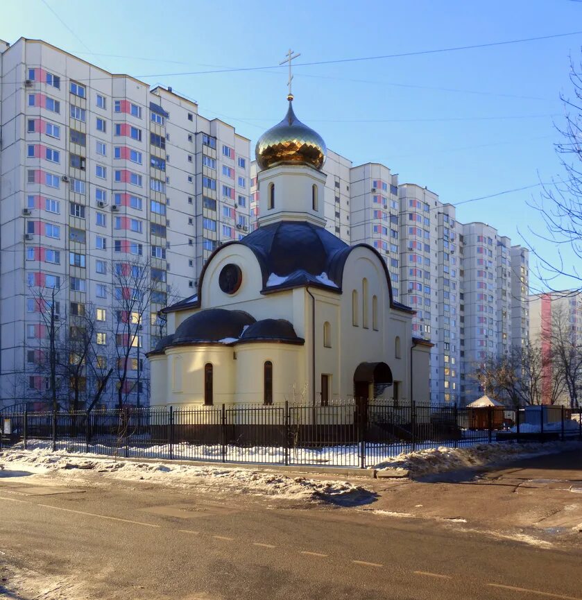 Царственных страстотерпцев ясенево. Храм Царственных страстотерпцев. Храм святых страстотерпец в Ясенево. Храм святых Царственных страстотерпцев (Москва). Храм святых Царственных страстотерпцев на Войковской.