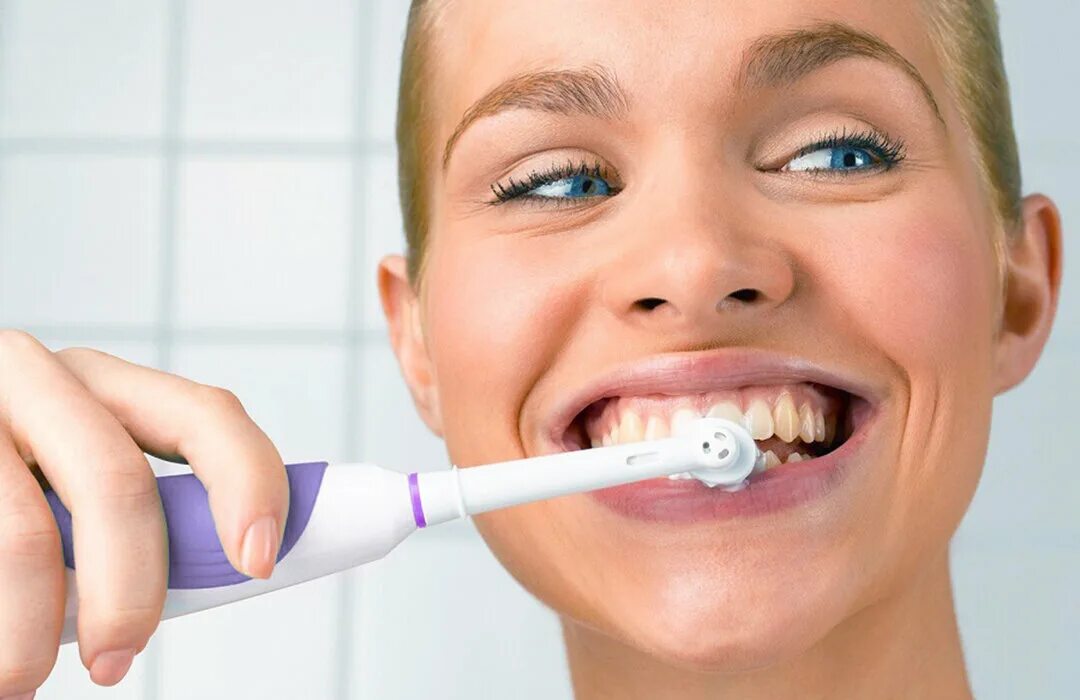 Устройство электрической зубной щетки. Как чистить электрощеткой. Электрическая зубная щётка схема чистки. Как чистить электрощеткой. Как чистить электрощеткой.