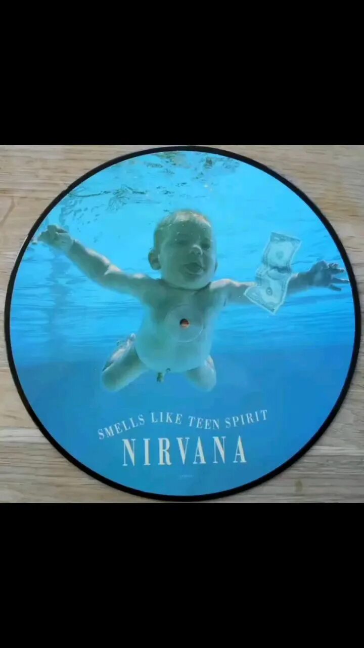 Nirvana like spirit. Нирвана Тин лайк спирит. Nirvana smells like teen Spirit. Nirvana smells like teen Spirit альбом. Nirvana smile.