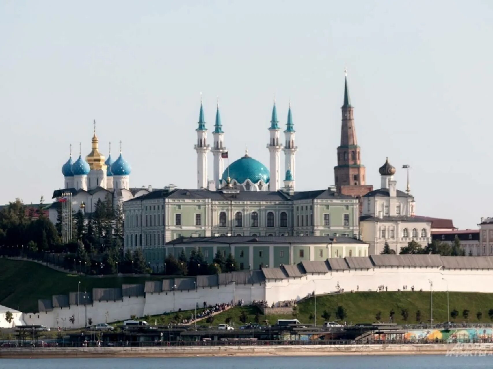 Музей истории татарского народа и республики татарстан. Казанский Кремль Татарстан. Белый Кремль Татарстан. Казань Кремль Камал. Марка Казанский Кремль.