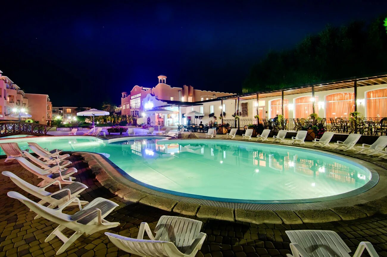 Спа отель анапа все включено с бассейном. Довиль спа комплекс. Спа отель анапа все включено с бассейном. Мореа фэмили анапа. «alean family doville» / «алеан фэмили довиль» отель.