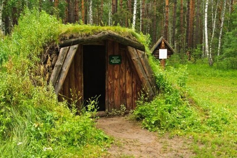 Шушенское ленин где жил в шалаше. Шушенское музей ленина. Шалаш ленина в шушенском. Шушенское ленин где жил в шалаше. Шалаш ленина в шушенском.