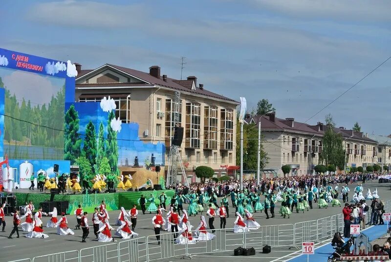 Время в альметьевске сейчас