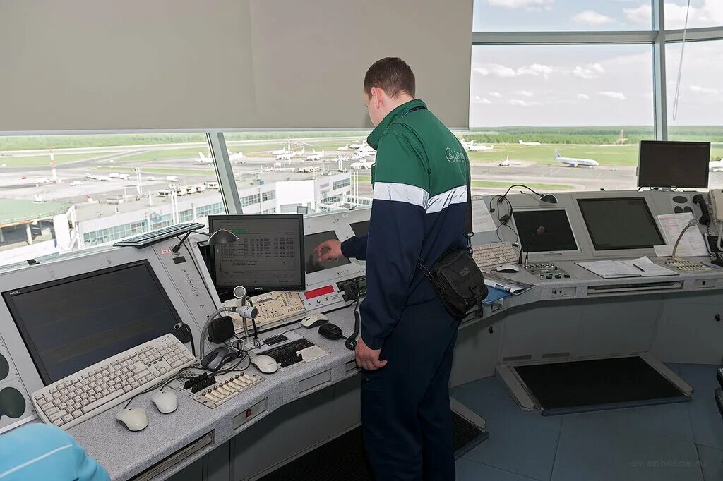 справочная аэропорта домодедово. монитор диспетчера. диспетчерская домодедово телефон. справочник аэропорт домодедово. диспетчерская аэропорта домодедово.