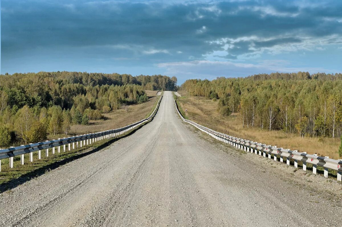 улучшенные дороги. дорога щебенчато гравийная. улучшенные дороги. грунтовка дорога. гркнтовая просёлочная дорога.