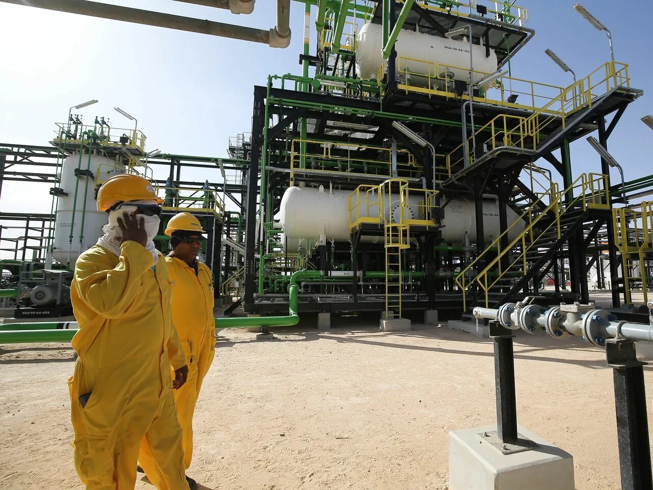 Китай газ. Арамко саудовская аравия. Tokheim gas pump model. Al gas. Украина газ.