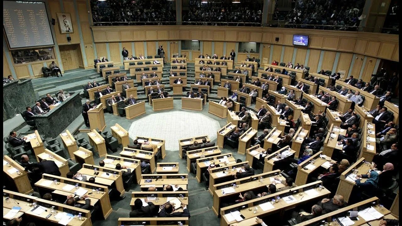 Палата парламента фрг 9 букв. Бундестаг зал заседаний. Ландтаг в потсдаме. Палата парламента фрг 9 букв. Палата парламента фрг 9 букв.